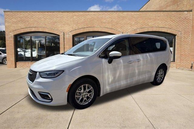 2023 Chrysler Pacifica Touring L FWD
