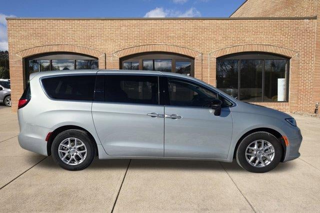 2024 Chrysler Pacifica Touring L FWD