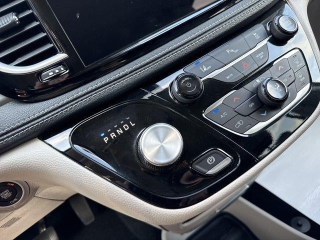 2023 Chrysler Pacifica Hybrid Touring L FWD