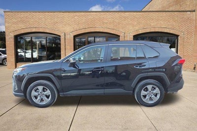 2025 Toyota RAV4 XLE AWD (Natl)