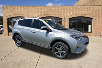 2016 Toyota RAV4 FWD 4dr XLE (GS)