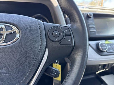 2016 Toyota RAV4 FWD 4dr XLE (GS)