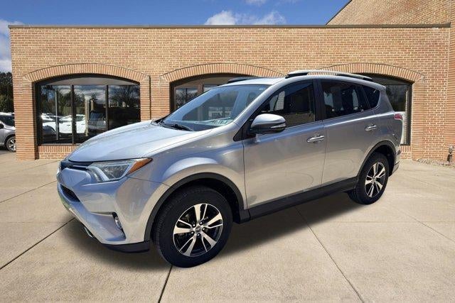2016 Toyota RAV4 FWD 4dr XLE (GS)