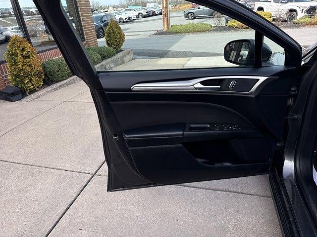 2018 Ford Fusion SE FWD