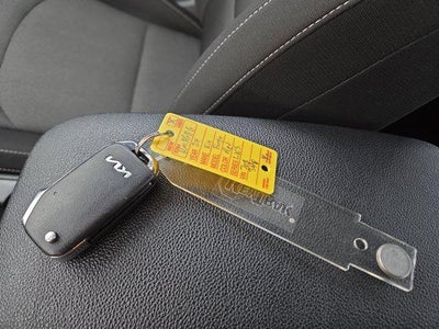 2024 Kia Forte LXS IVT