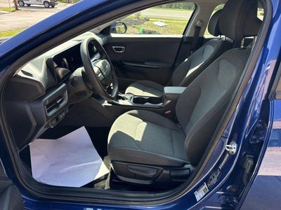 2025 Kia K4 LXS FWD
