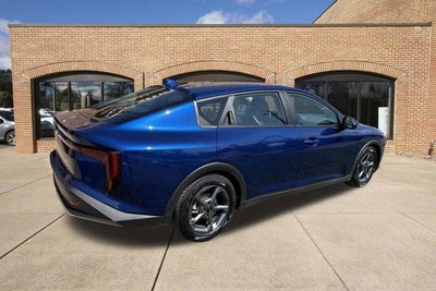 2025 Kia K4 LXS FWD
