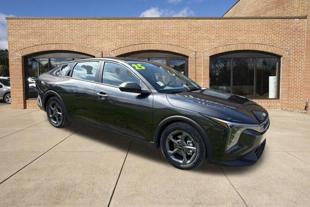 2025 Kia K4 LXS FWD