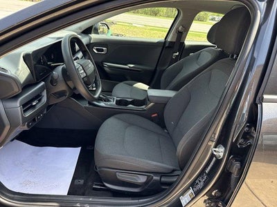 2025 Kia K4 LXS FWD