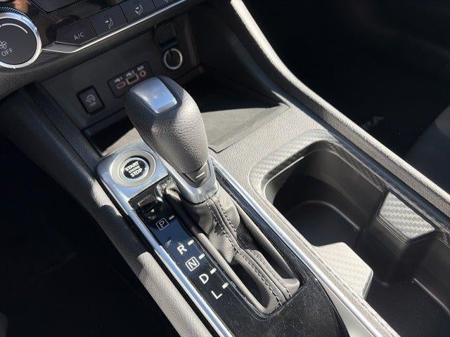 2025 Nissan Sentra SV CVT