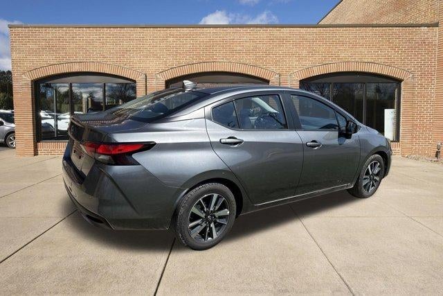 2025 Nissan Versa SV CVT