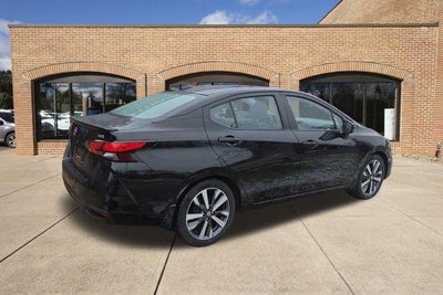 2021 Nissan Versa SR CVT