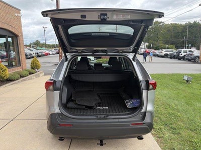 2024 Toyota RAV4 Hybrid XLE AWD (Natl)