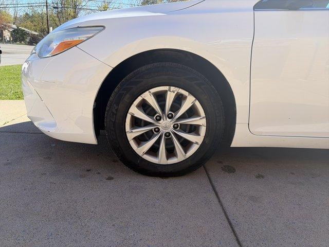 2016 Toyota Camry 4dr Sdn I4 Auto LE (SE)