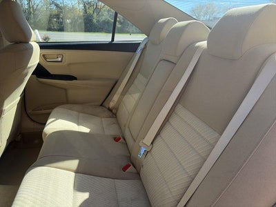 2016 Toyota Camry 4dr Sdn I4 Auto LE (SE)