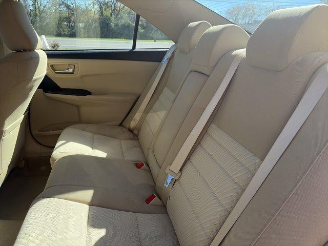 2016 Toyota Camry 4dr Sdn I4 Auto LE (SE)