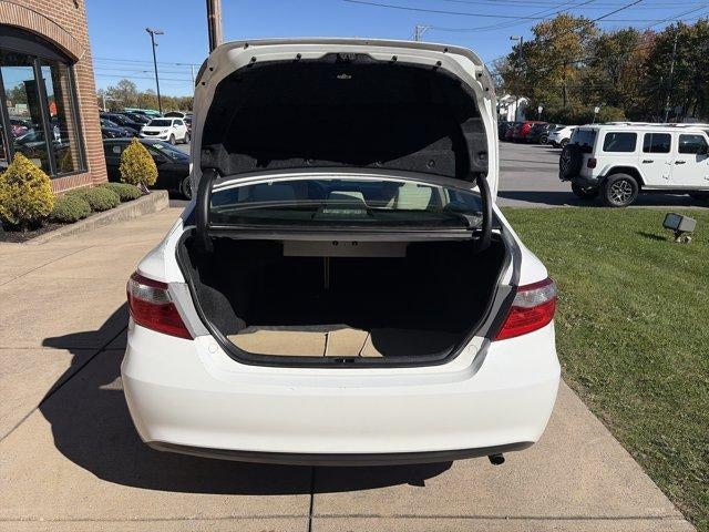 2016 Toyota Camry 4dr Sdn I4 Auto LE (SE)