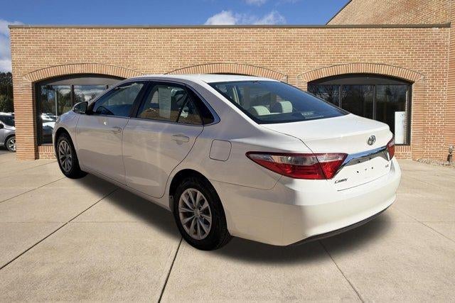 2016 Toyota Camry 4dr Sdn I4 Auto LE (SE)