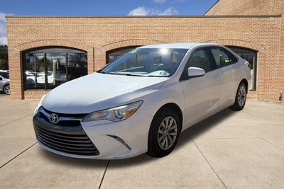 2016 Toyota Camry 4dr Sdn I4 Auto LE (SE)