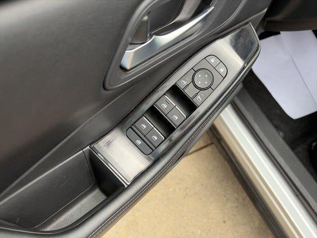2025 Nissan Rogue AWD SV