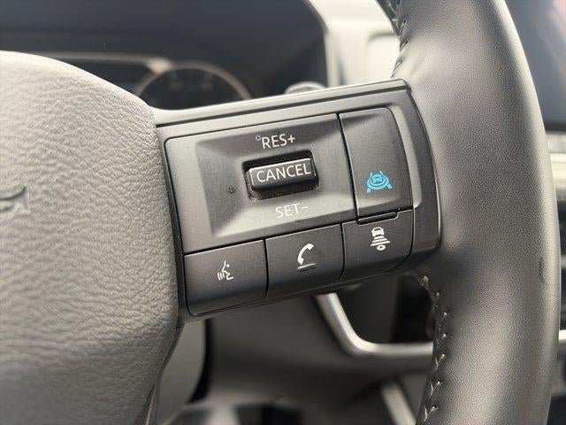 2025 Nissan Rogue AWD SV