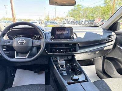 2025 Nissan Rogue AWD SV