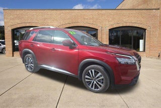 2022 Nissan Pathfinder Platinum 4WD