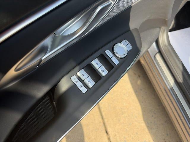 2026 Genesis GV70 2.5T AWD
