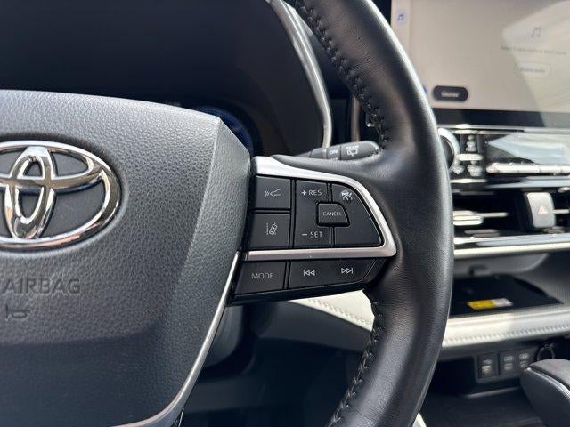 2023 Toyota Highlander Hybrid Platinum AWD (Natl)