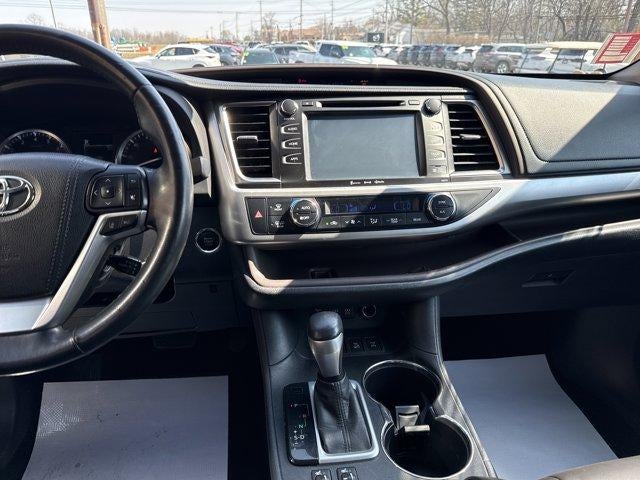 2017 Toyota Highlander XLE V6 AWD (Natl)