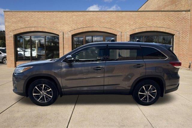2017 Toyota Highlander XLE V6 AWD (Natl)