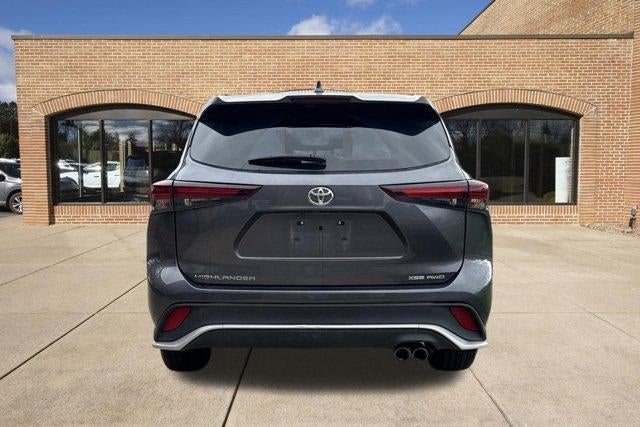 2025 Toyota Highlander XSE AWD (Natl)