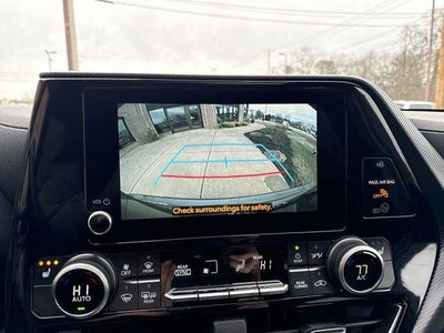 2025 Toyota Highlander XSE AWD (Natl)