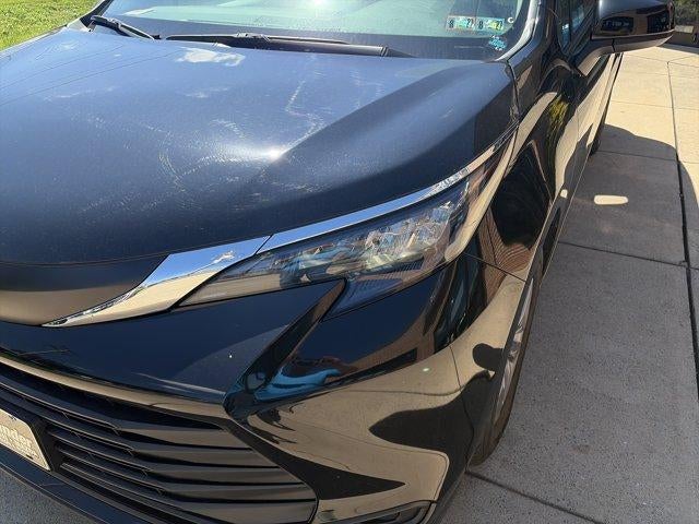 2025 Toyota Sienna LE FWD 8-Passenger (Natl)