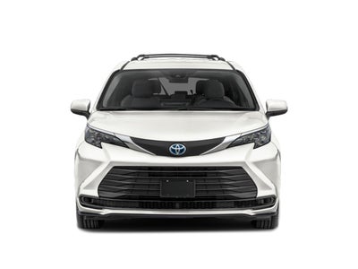 2025 Toyota Sienna LE FWD 8-Passenger (Natl)
