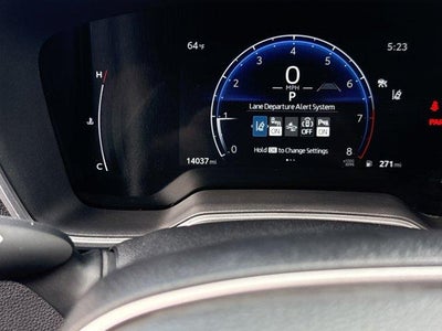 2025 Toyota Corolla Cross XLE 4WD (Natl)