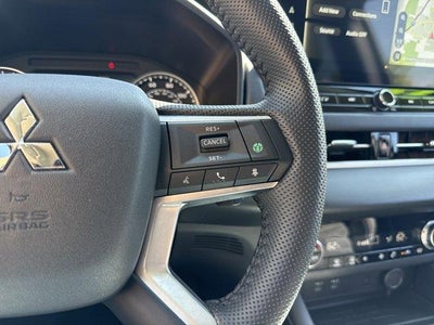 2025 Mitsubishi Outlander SE S-AWC