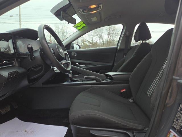 2024 Hyundai ELANTRA SEL IVT