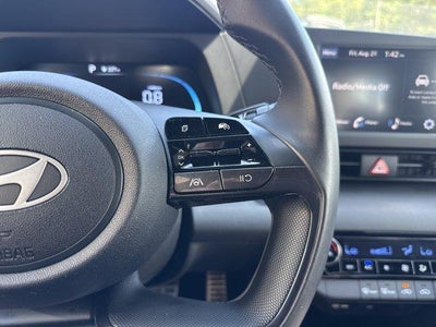 2025 Hyundai ELANTRA SEL Sport IVT