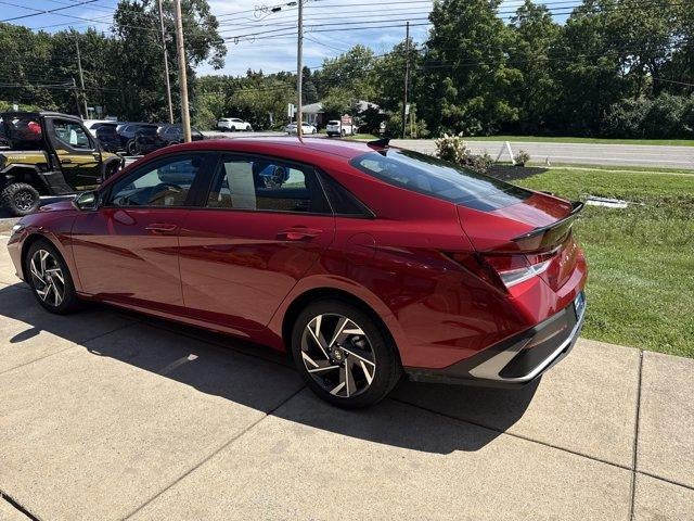 2025 Hyundai ELANTRA SEL Sport IVT