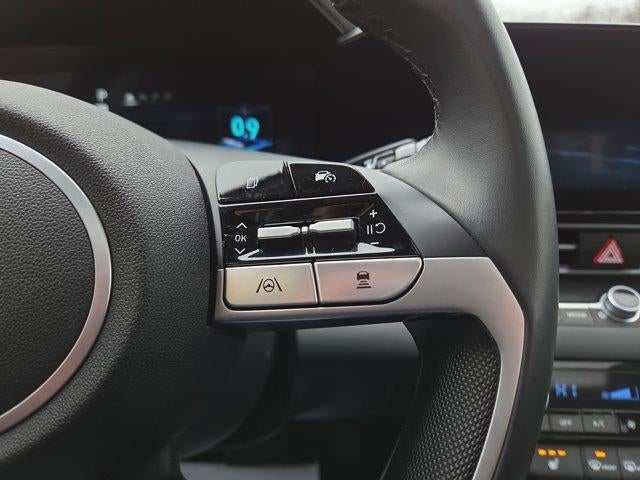 2025 Hyundai ELANTRA SEL Convenience IVT