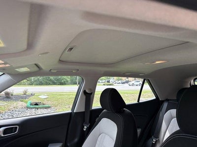 2025 Hyundai VENUE SEL IVT