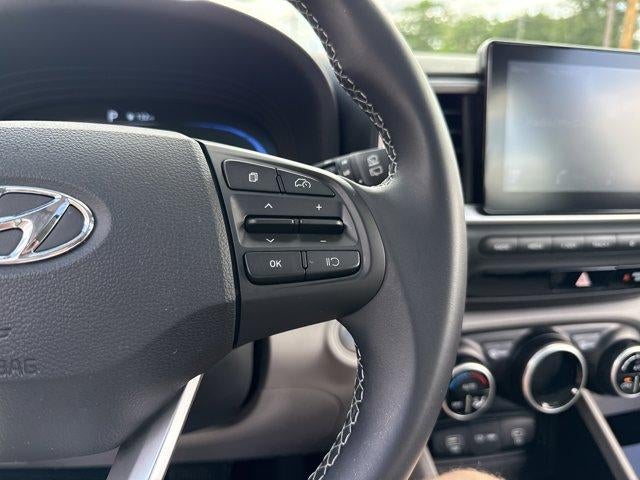 2025 Hyundai VENUE SEL IVT