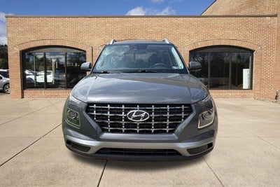2025 Hyundai VENUE SEL IVT