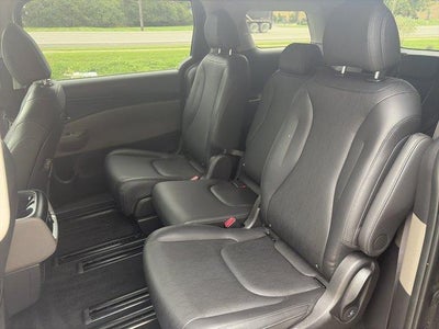 2026 Kia Carnival LXS FWD