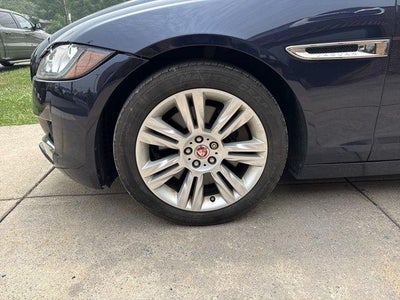 2017 Jaguar XF 35t Premium RWD