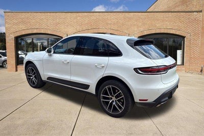 2025 Porsche Macan AWD