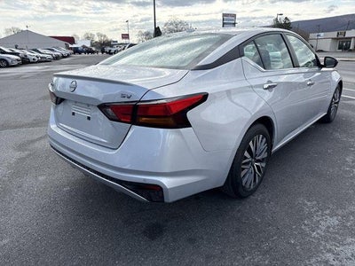 2024 Nissan Altima 2.5 SV Sedan