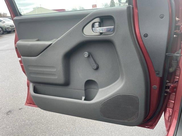 2016 Nissan Frontier 2WD King Cab I4 Manual S