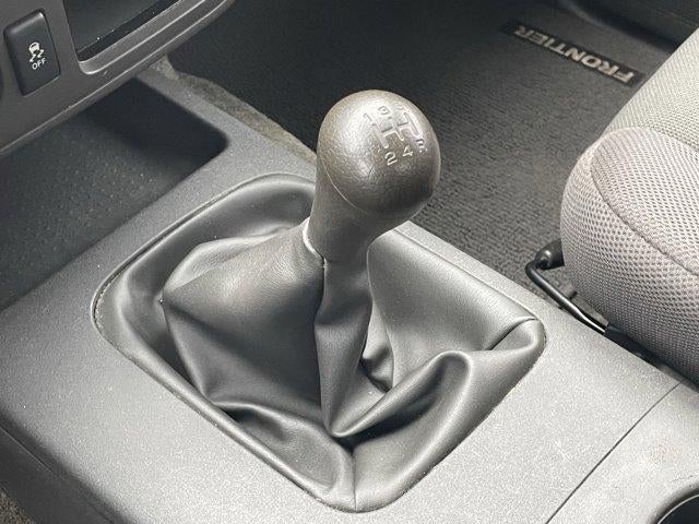 2016 Nissan Frontier 2WD King Cab I4 Manual S